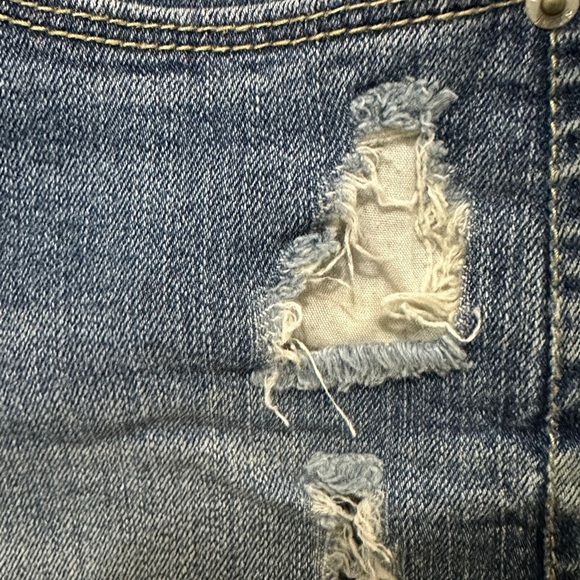 341 Kensie Jeans | EUC Women’s Blue Distressed Cutoff Denim Shorts (Size 6/28) - Picture 6 of 13